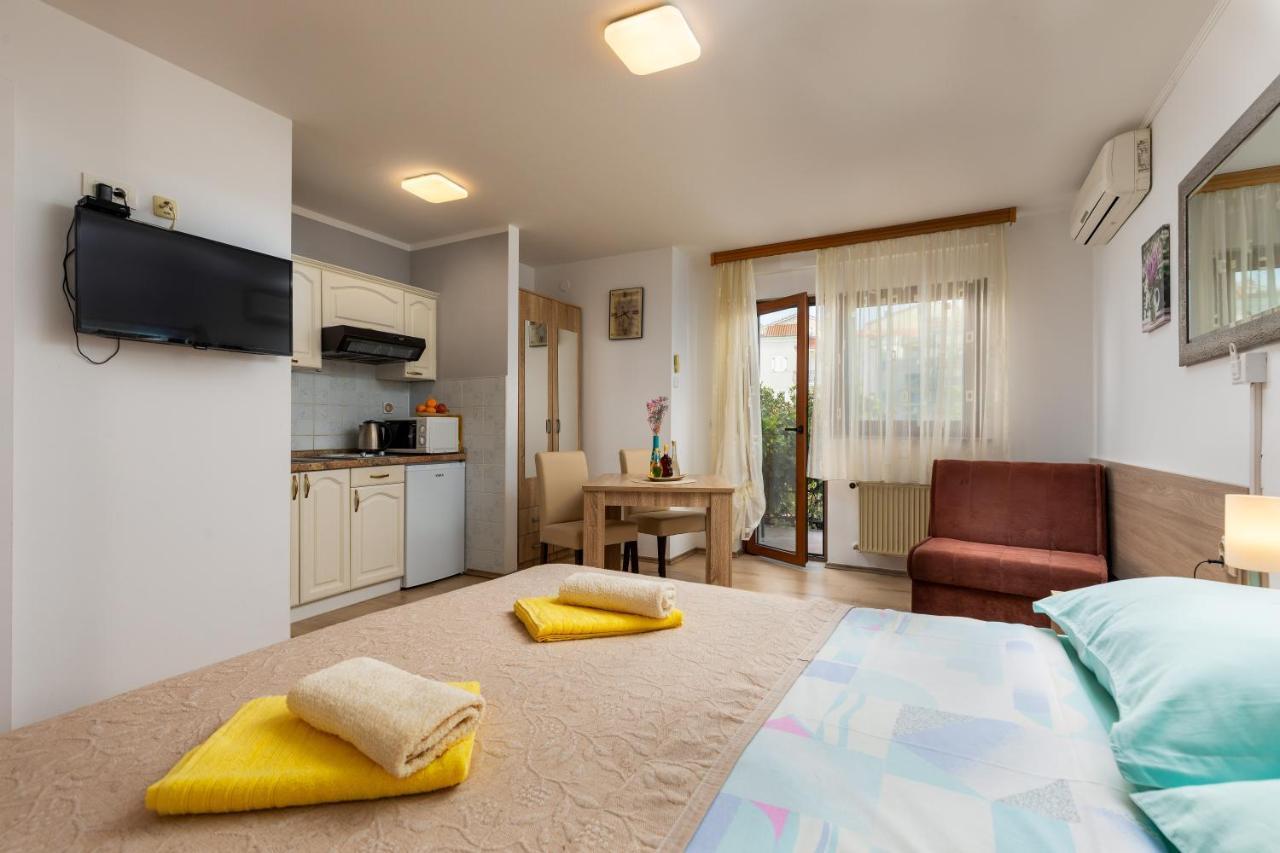 Apartments Kristina Rovinj Extérieur photo